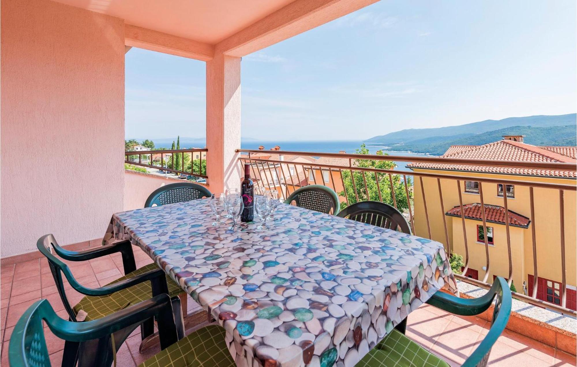 Amazing Apartment In Rabac With Kitchen Exteriér fotografie